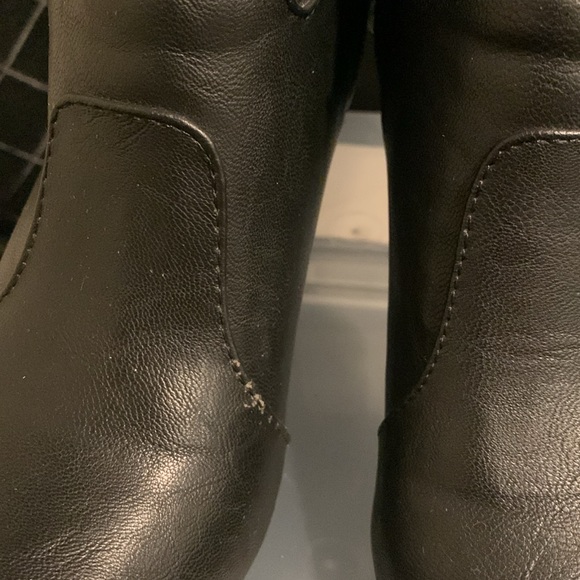 NICKELS Women’s Ankle Bootie Heels - Picture 4 of 16